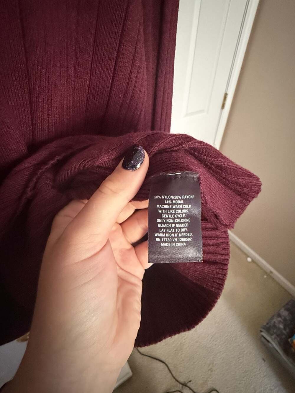 Mossimo Mock Neck Ribbed Sweater Size L Burgundy Long Sleeve - Picture 4 of 5